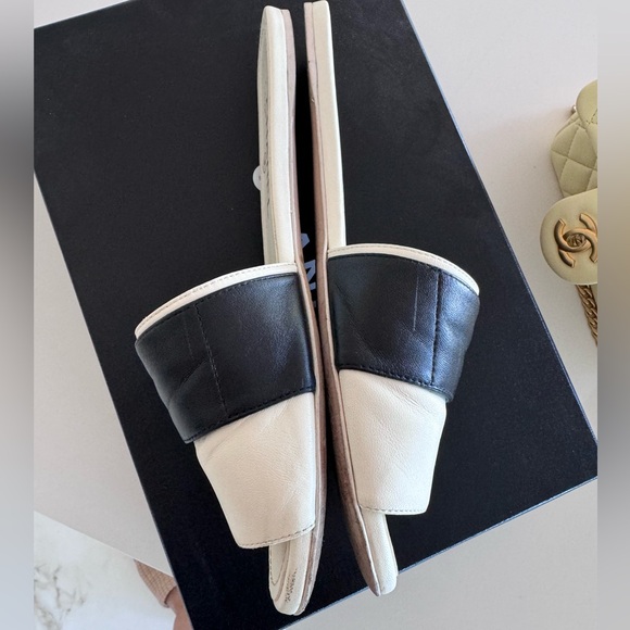 Chanel 23C mules sandals - Picture 2 of 10